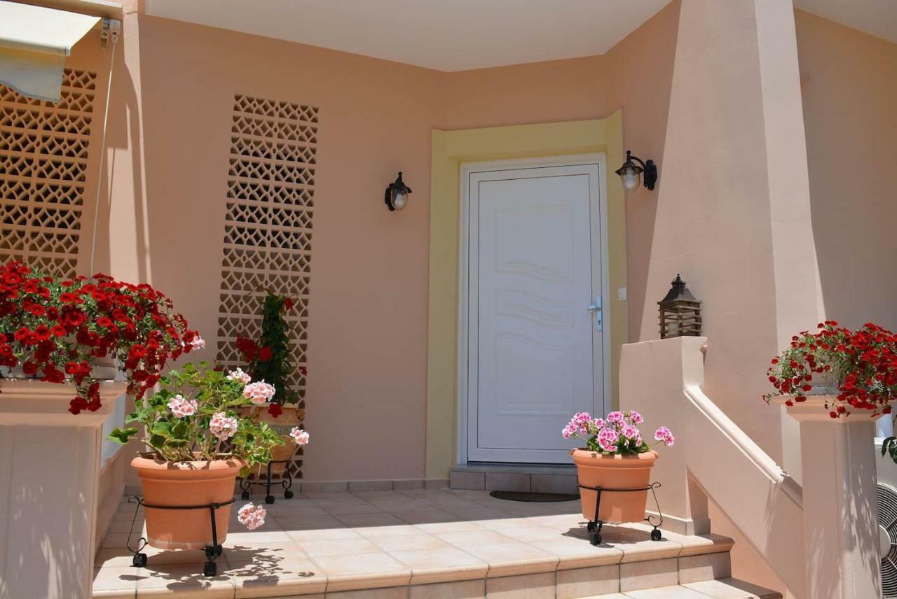Villa Aretaki Kalamaki  Ngoại thất bức ảnh