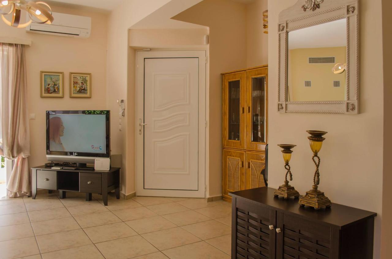 Villa Aretaki Kalamaki  Ngoại thất bức ảnh