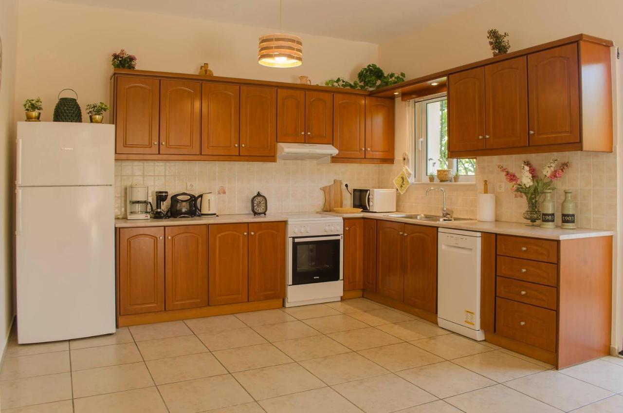 Villa Aretaki Kalamaki  Ngoại thất bức ảnh