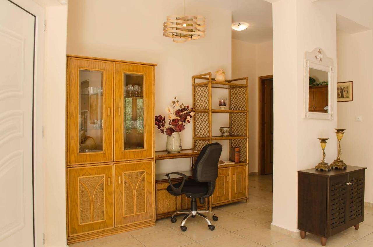 Villa Aretaki Kalamaki  Ngoại thất bức ảnh