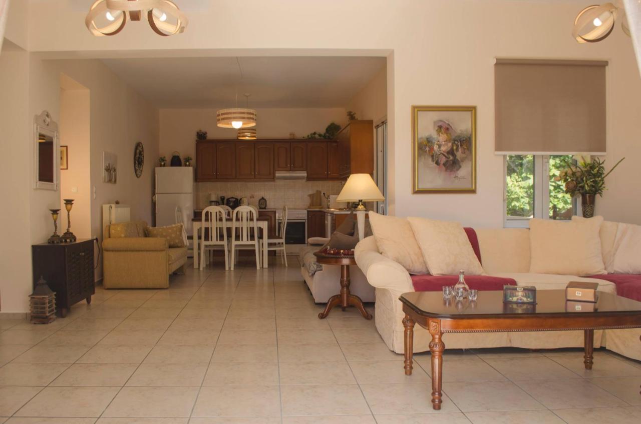 Villa Aretaki Kalamaki  Ngoại thất bức ảnh